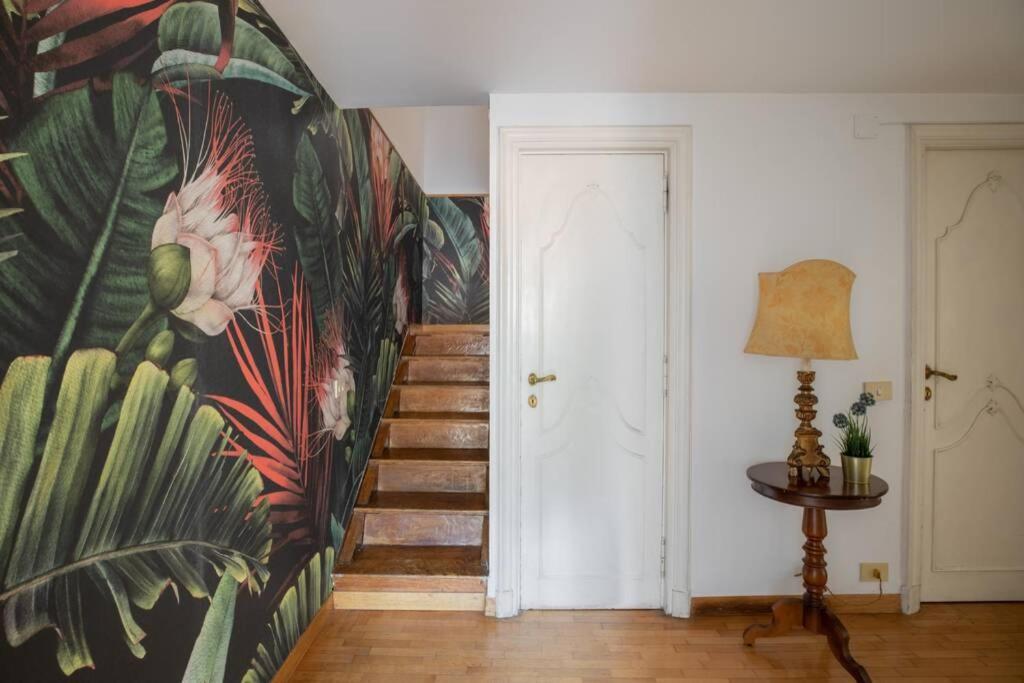 רומא Iflat Colosseum Wide Apartment מראה חיצוני תמונה